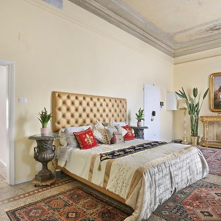 Lullaby Suite Near Palazzo Vecchio And Piazza Signoria -Hosted By Sweetstay Флоренция Экстерьер фото